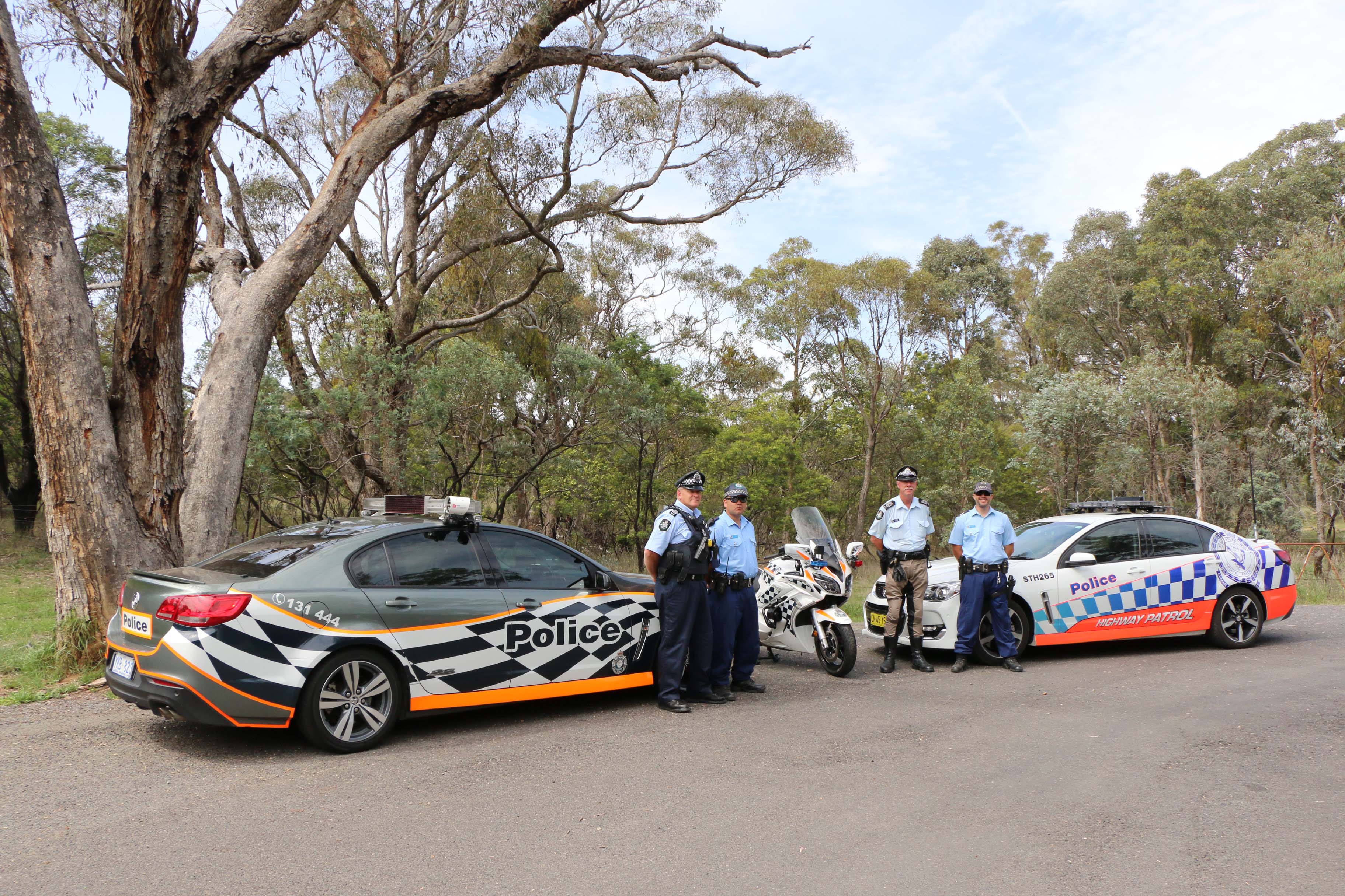 ACT and NSW Police with vehicles